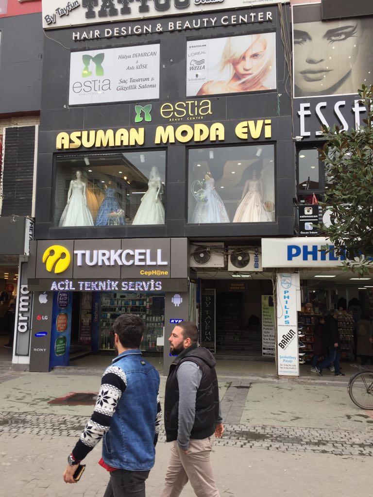 Asuman Moda Evi kır düğünü mekanı — Adapazarı