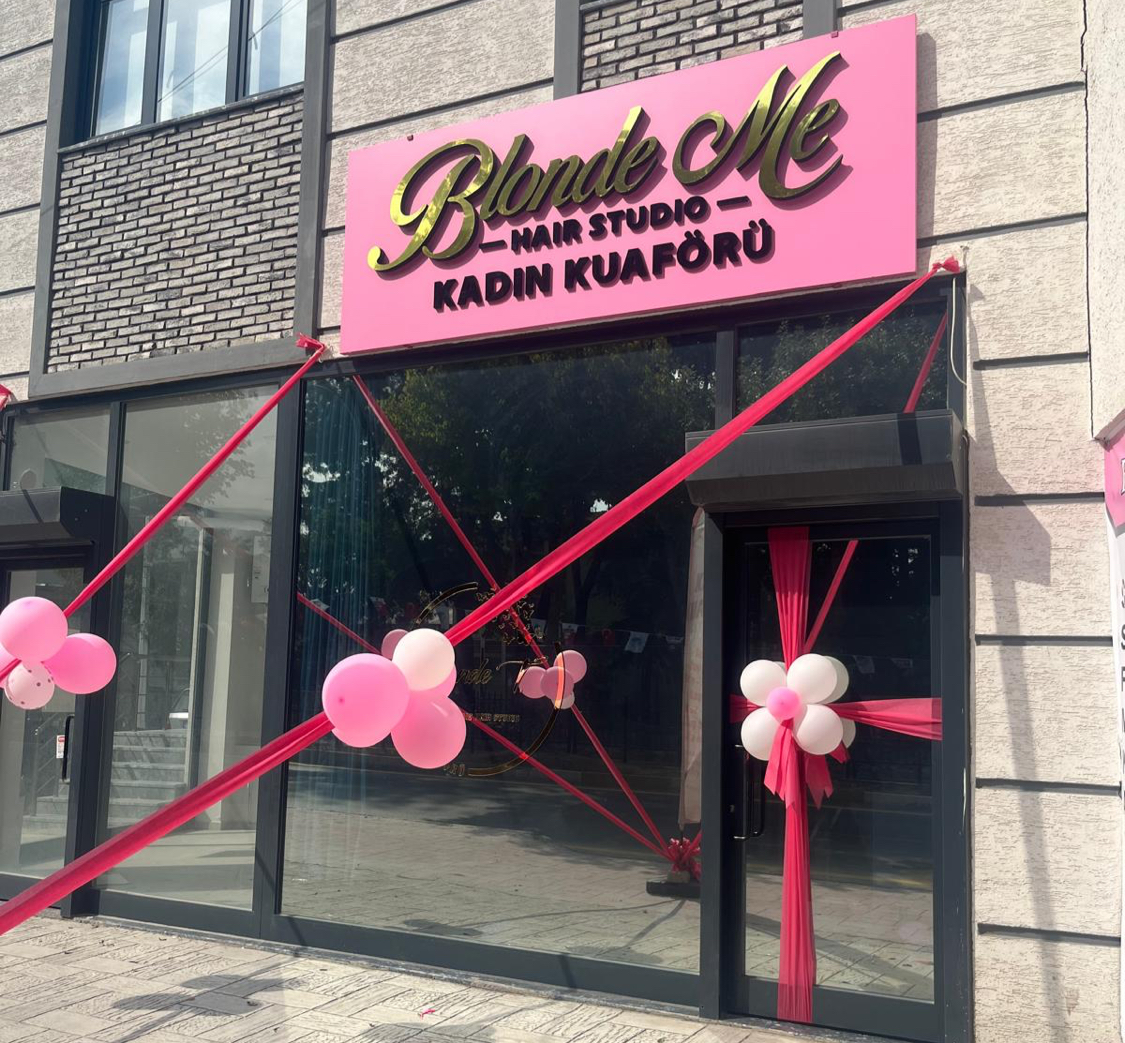 Blonde Me Hair Studio Bayan Kuaförü kır düğünü mekanı