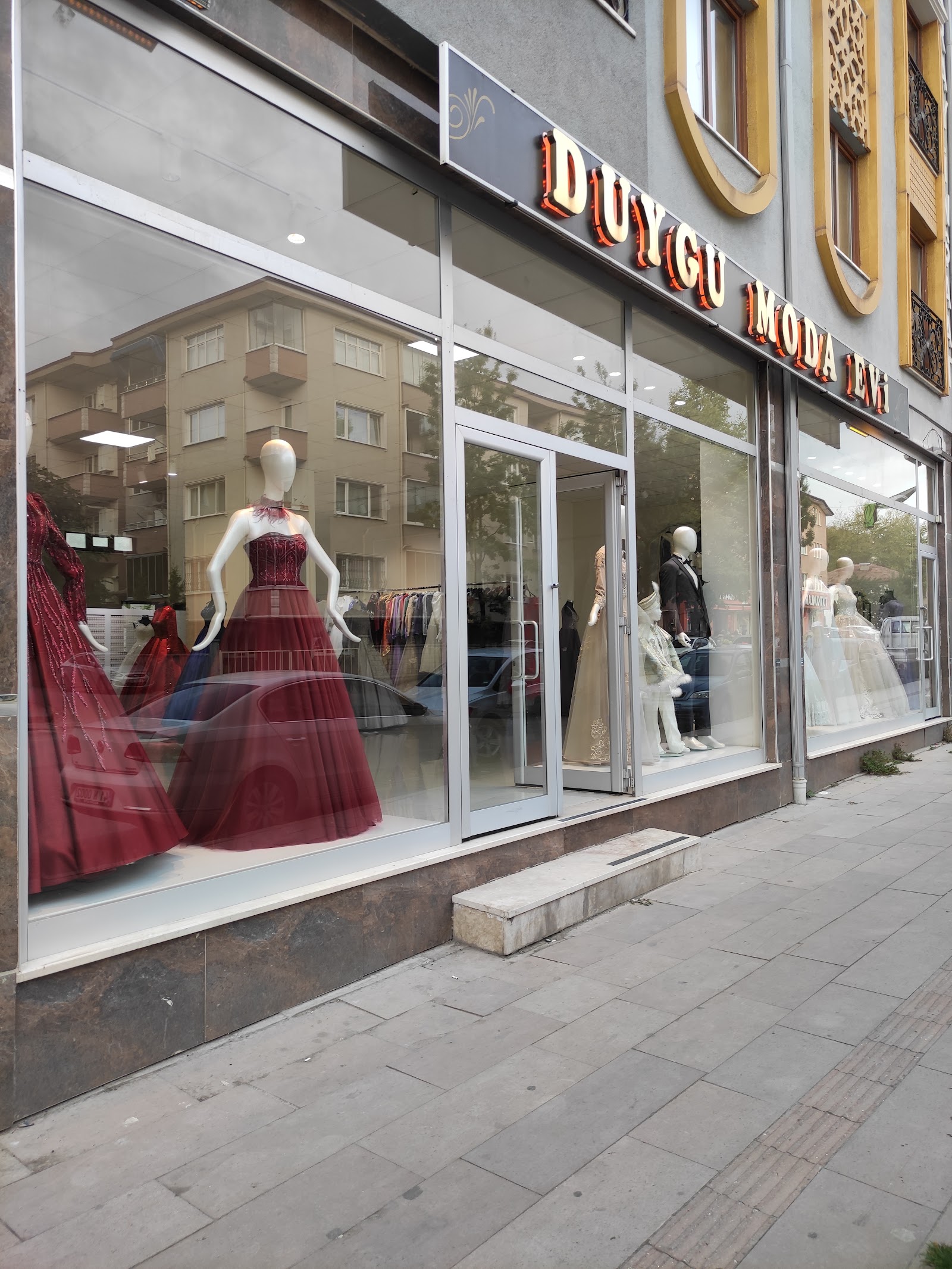 Duygu Moda Evi kır düğünü mekanı — Hendek