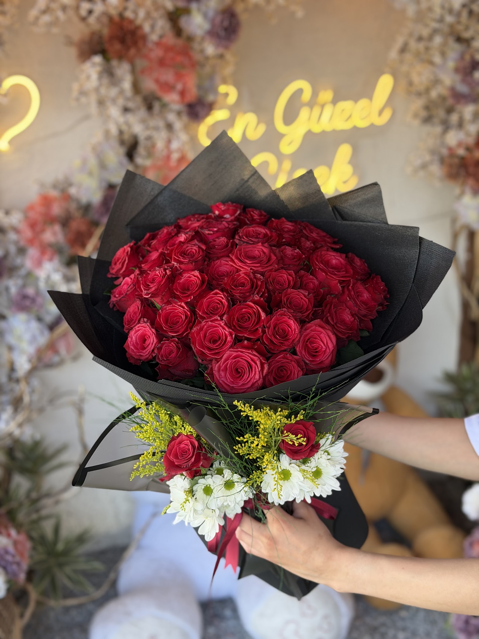 Gonca İlkar Flowers Shop