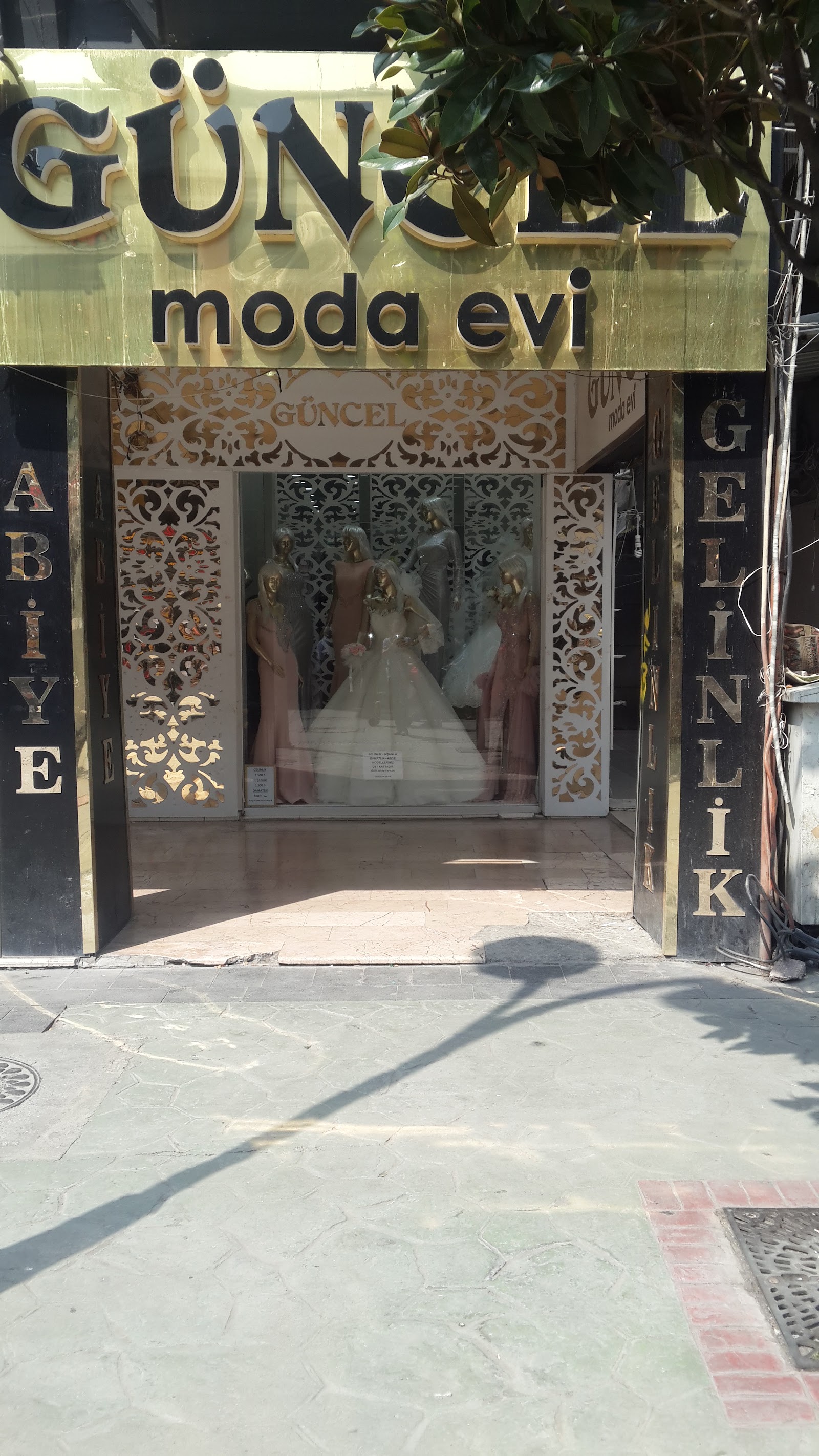 Guncel Moda Evi kır düğünü mekanı — Adapazarı