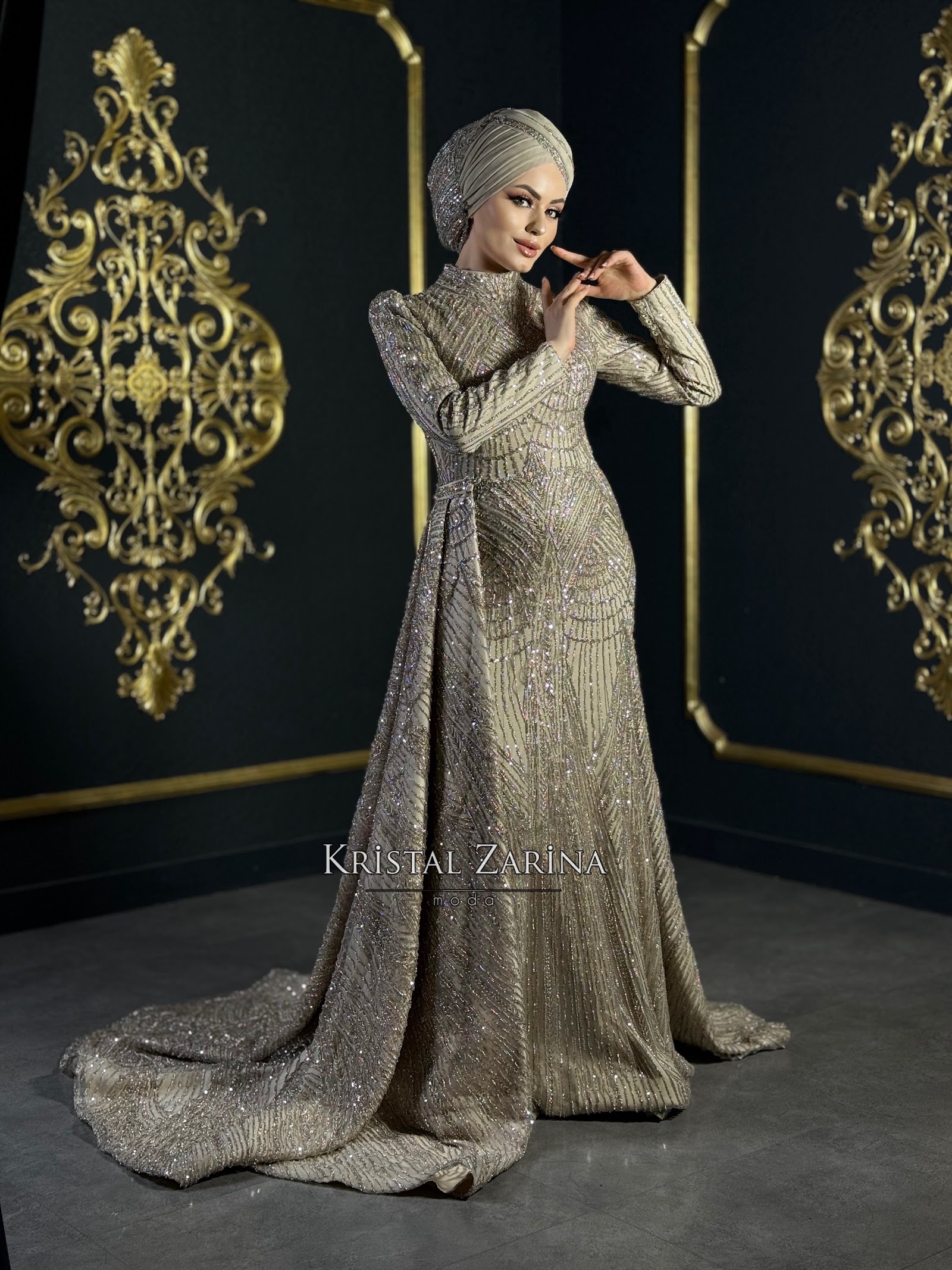Kristal Zarina Sakarya Moda Evi