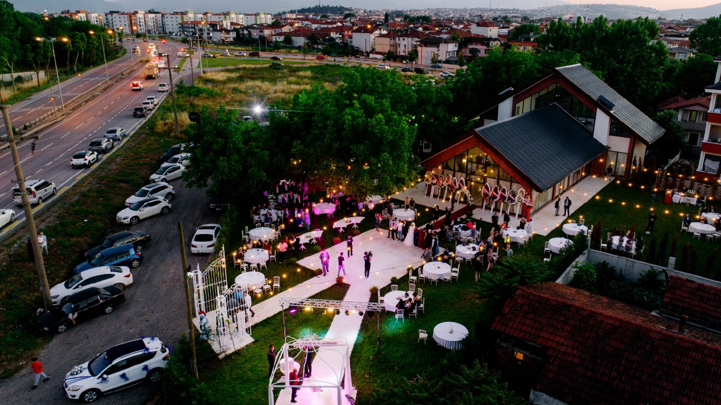 Pukka Garden kır düğünü mekanı — Adapazarı