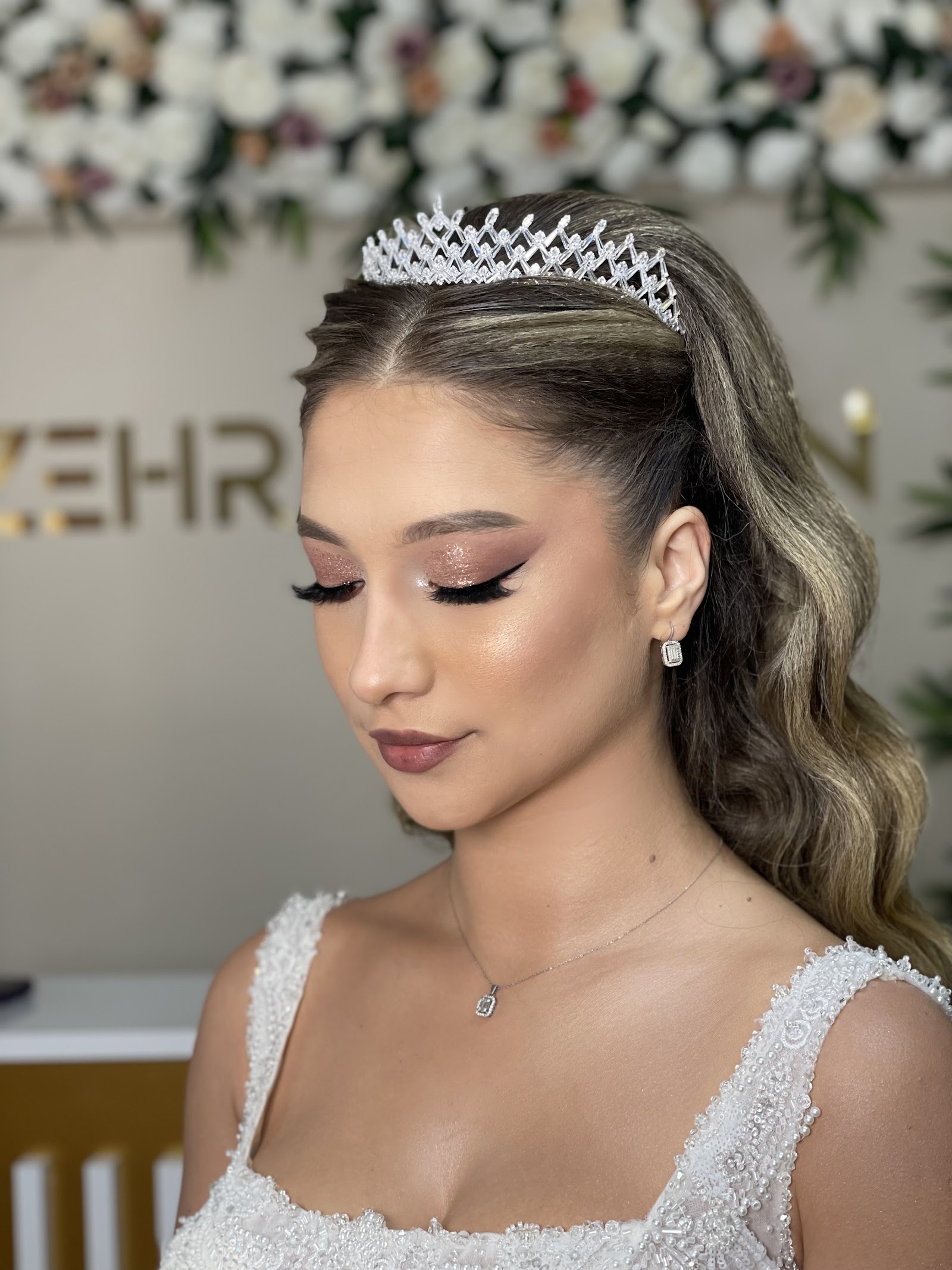 Zehra Sozen Hair Design & Makeup